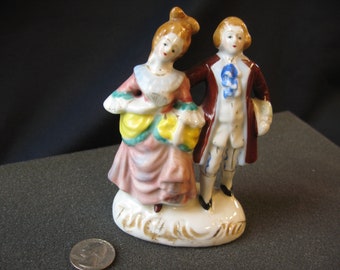 Vintage occupied Japan Colonial couple figurine, occupied Japan