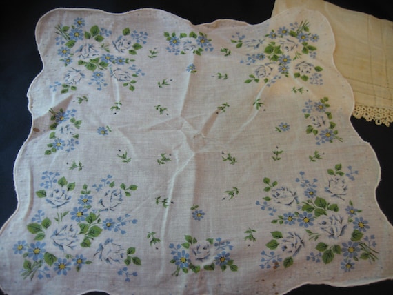 Vintage wedding lace handkerchief,  lot of 2, bob… - image 2