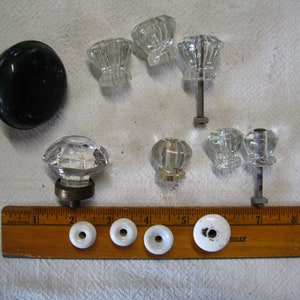 Clear glass and porcelain knob lot