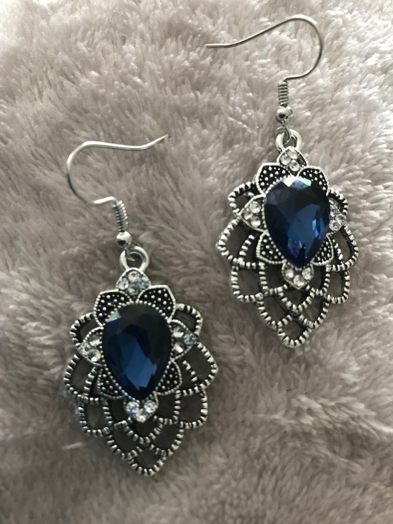 Sapphire rhinestone earrings