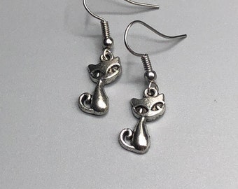 Small kitty charm earrings