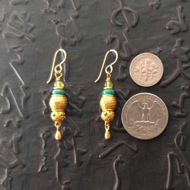 24k vermeil, turquoise &peridot Boucles doreilles byzantines étrusques peuvent être levier arrière, poteau, fil doreille ou clip sur image 7