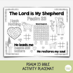 Op de afbeelding: Zwart-wit activiteit placemat met de tekst "The Lord is My Shepherd Psalm 23". Bevat een doolhof, woordzoeker en illustraties van een herder en schapen. De onderkant luidt "Psalm 23 Bible Activity Placemat".