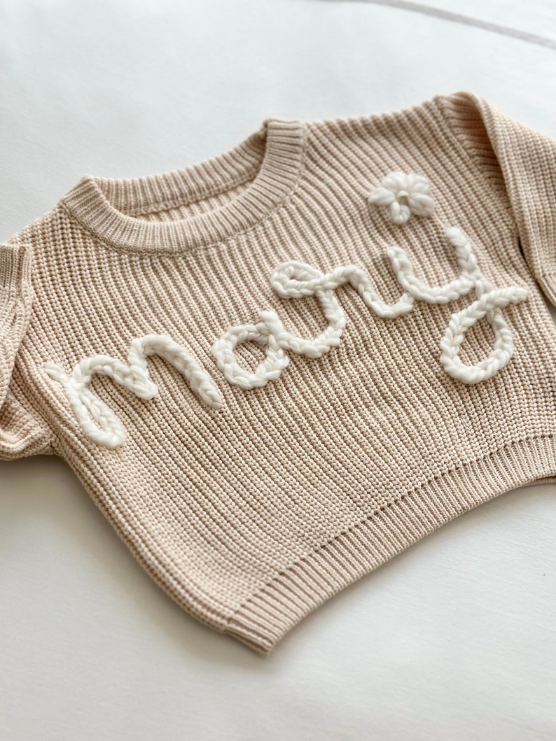 Sweater color blonde sunrise with ivory yarn