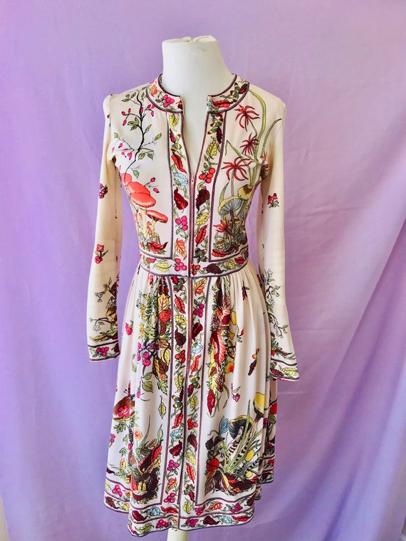 vintage 60s dress / 1960s novelty print dress / MA