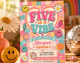 Verjaardagsuitnodiging Groovy Five is a Vibe, meisje retro disco madeliefje hart thema-uitnodigingssjabloon, 5e verjaardagsfeestje kinderen, canva downloaden C096