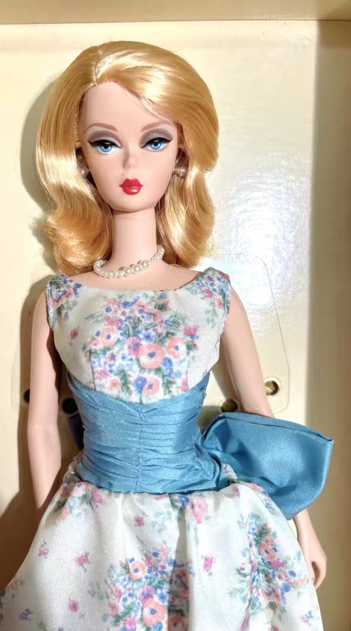 Vintage Silkstone Doll / Art / Decoration / Guarantee Etsy