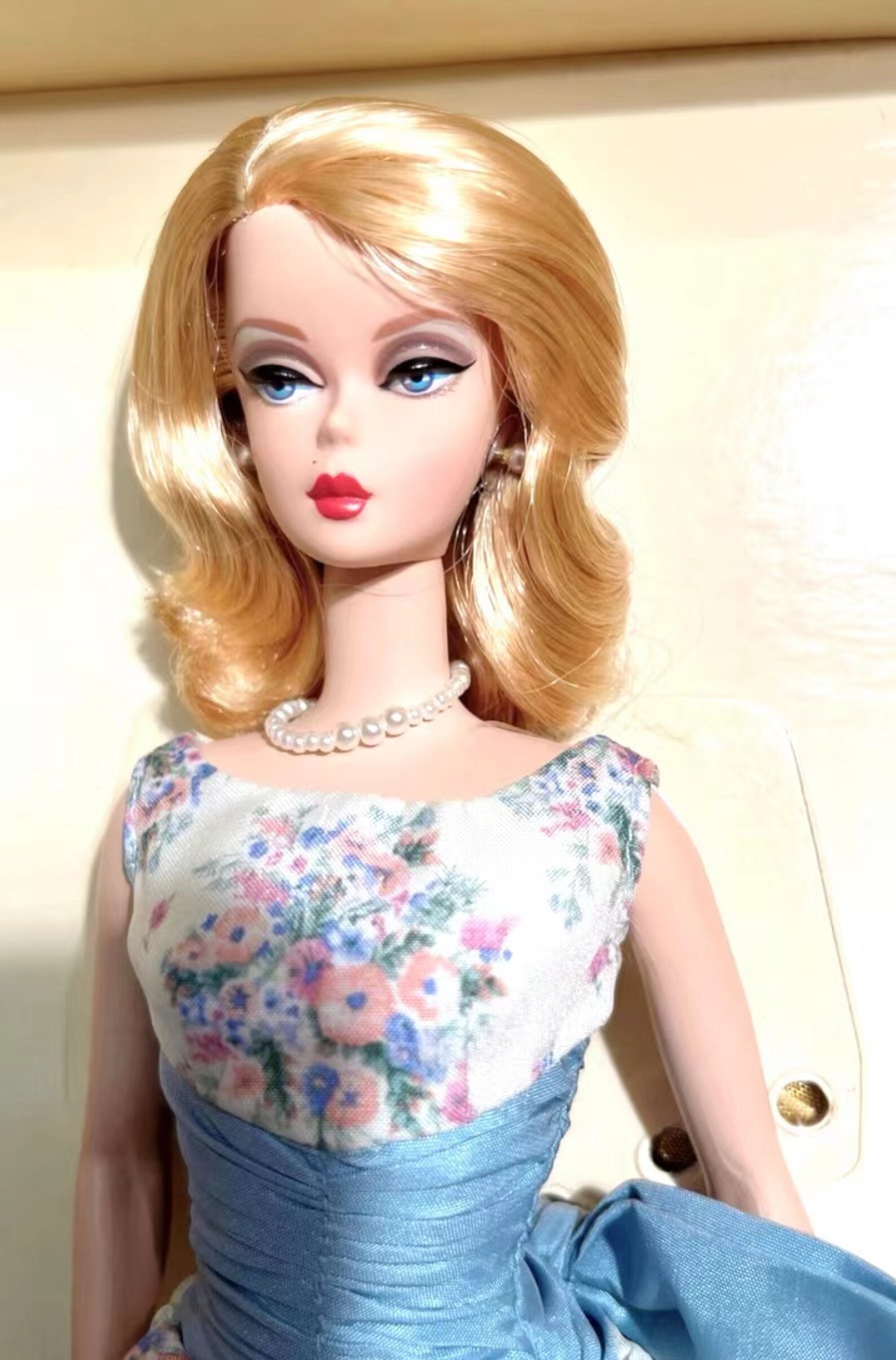 Vintage Silkstone Doll / Art / Decoration / Guarantee Etsy