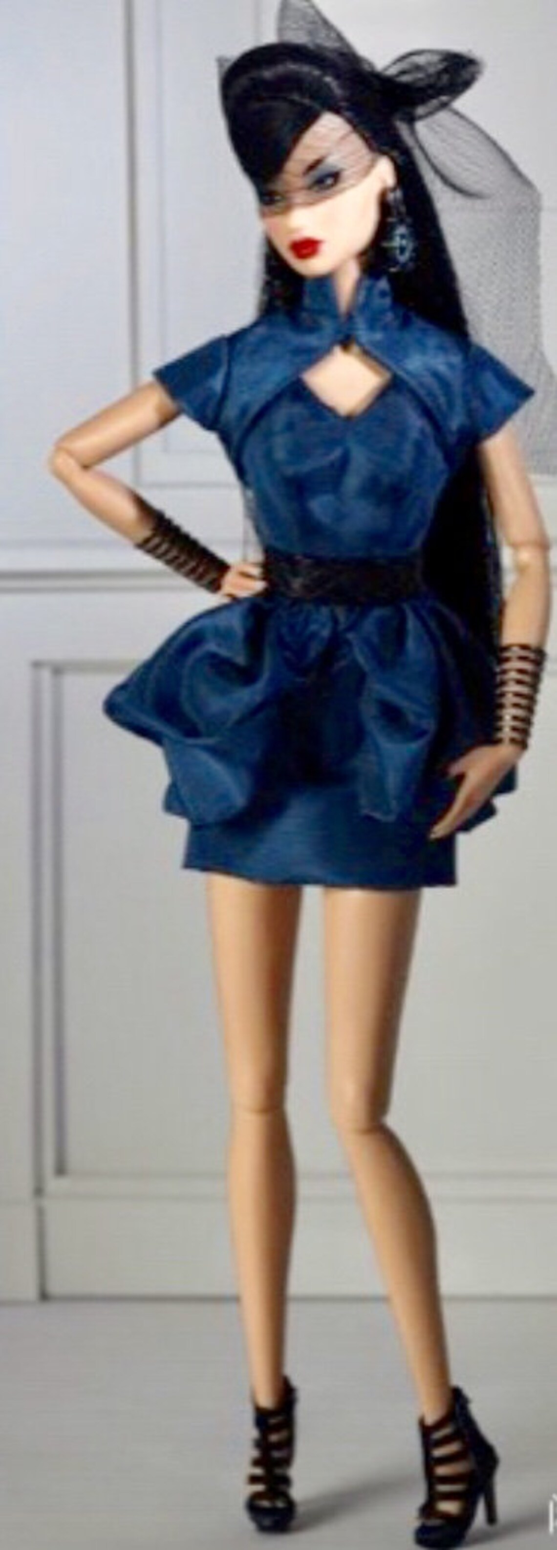 Vintage Fashion Royalty Out of the blue Kyori / Art / Etsy