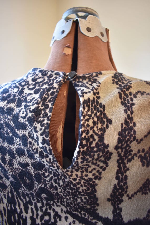 1950's 3/4 Sleeve Leopard | Safari Cotton Dress |… - image 3