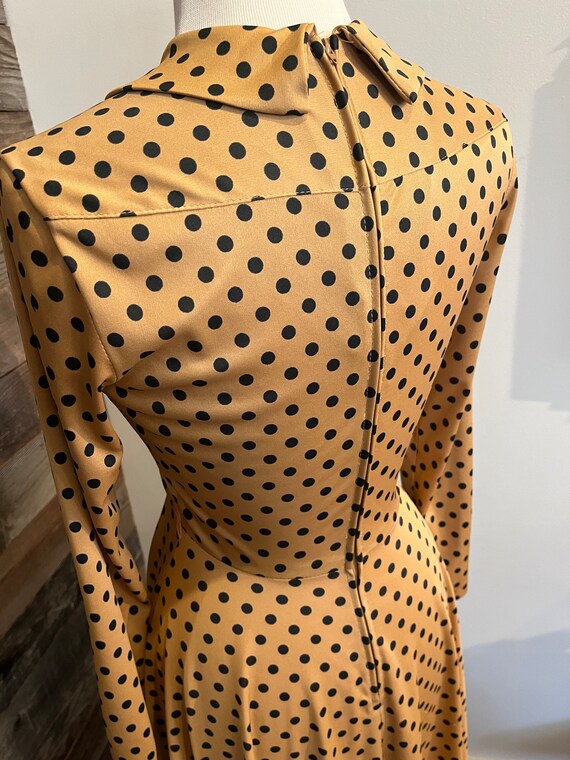 1960s Vintage Polka Dot Dress with Front Neck Tie… - image 3