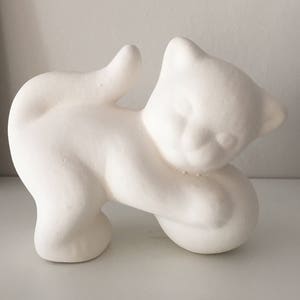 Ceramic Cat with Ball Ready to Paint Kitty Unpainted Figurines Handmade Sculptures Kids Decor Girls Gift Animals Educational Miniatures Art