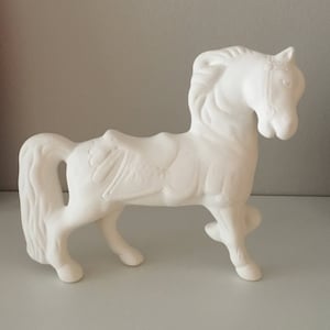 Ceramic Horse Figure, Ready to paint, Handmade Sculpture, Beautiful White Horse, Horse, Unpainted Figurines, Home Decoration, Gift for kids