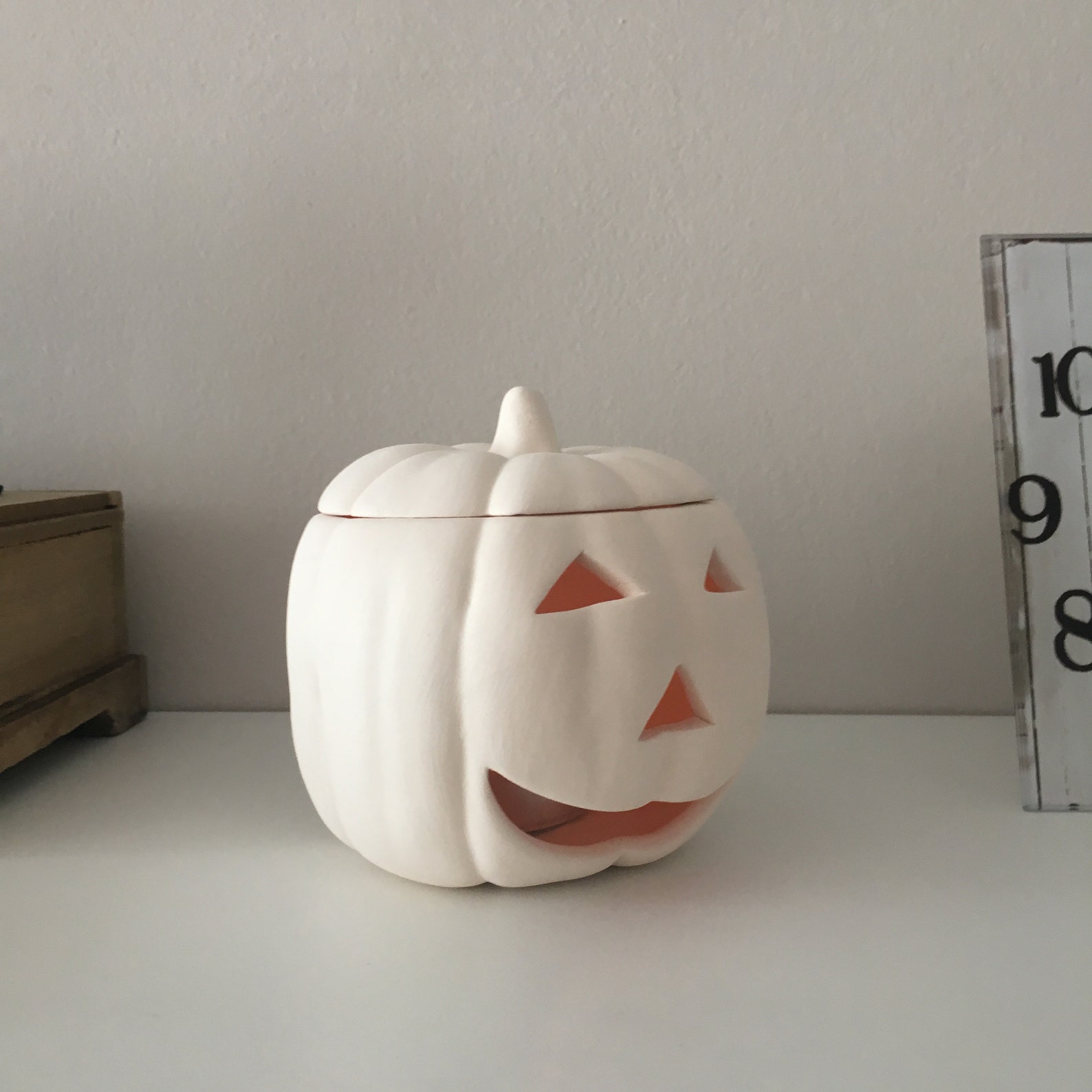 Petite Citrouille Zombie En Céramique Crue 9 Cm – Prête à Peindre, Artisanat