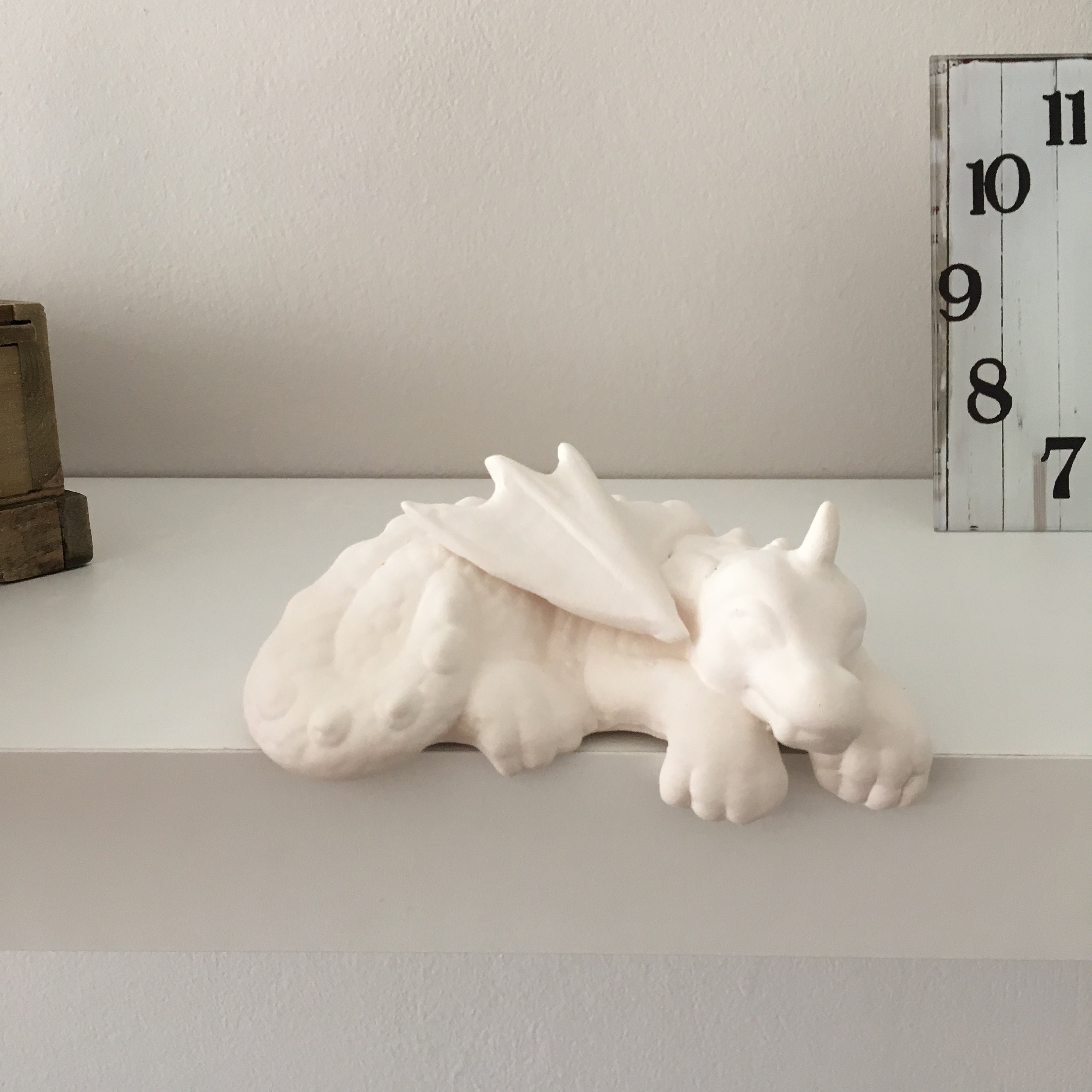 White dragon pottery - Etsy 日本