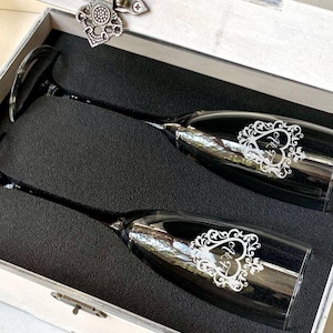 Personalized Champagne Glasses Set, Engraved Wedding Toasting Flutes in wooden box, Custom wedding gift