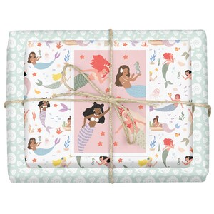 4x Kinder-Geschenkpapier: Meerjungfrau / Muscheln (Mädchen, rosa, pastell, zum Geburtstag, Einschulung, Recyclingpapier, Diversität, BIPOC)