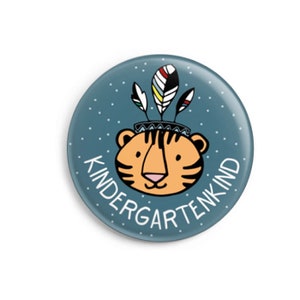 Button: Kindergartenkind (Junge) mit Karte | Geschenk zur Kita-Eingewöhung