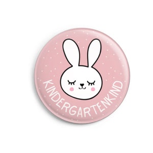 Button: Kindergartenkind (Mädchen) mit Karte | Geschenk zur Kita-Eingewöhung
