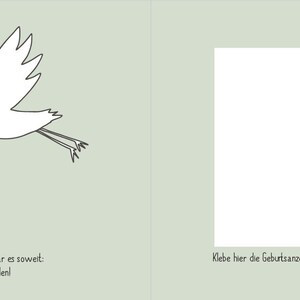 May include: A black and white illustration of a stork carrying a baby in a swaddle. The baby is smiling and has a small hat on. The stork is flying in the air with its wings spread out. The text "Mal das Bild aus" is written above the stork. The text "Hurra, am ____ um ____ Uhr war es soweit. Du bist endlich gro&szlig;er Bruder geworden!" is written below the stork. The text "Klebe hier die Geburtsanzeige deiner Schwester ein oder male ihr ein Willkommensbild" is written on the right side of the image.