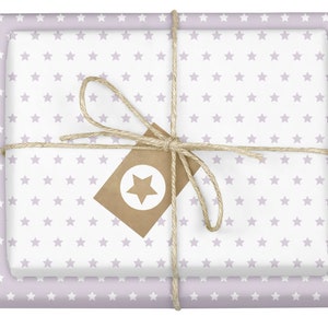 Geschenkpapier Sterne, lila-weiß: Set 4 Bögen + 4 Geschenkanhänger (Recycling, nachhaltig, pastell, Weihnachten, Baby Mädchen, Geburtstag)