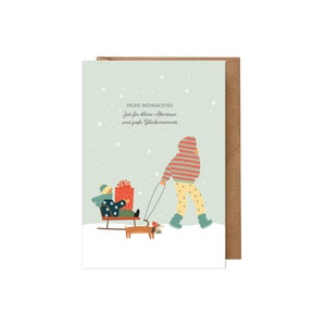 Weihnachtskarte Kind: Junge auf Schlitten + Hund/ Dackel (nachhaltig modern Tiere Design, Karte Weihnachten mit Umschlag, Spruch in deutsch)