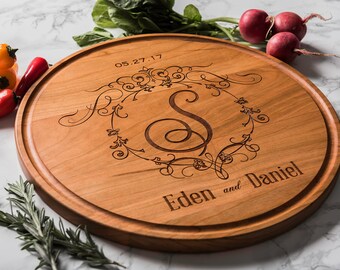 Cutting Board Personalized, Engraved Gift for Couple, Engagement Gift, Wedding Gift, 5th Anniversary Wood Gift, Housewarming Gift, Tray