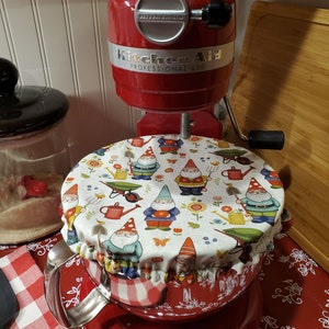 How to sew a pretty, reversible bowl cover for your stand mixer