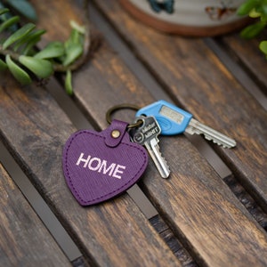 Porte-clés personnalisé avec monogramme coeur d'amour porte-clés cadeau pour elle cadeau d'anniversaire Grift de demoiselle d'honneur Cadeau de Noël Mariage image 2