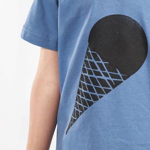 SUPER VENTE: Blue ice cream enfants t-shirt imprimé à la main. Coton biologique