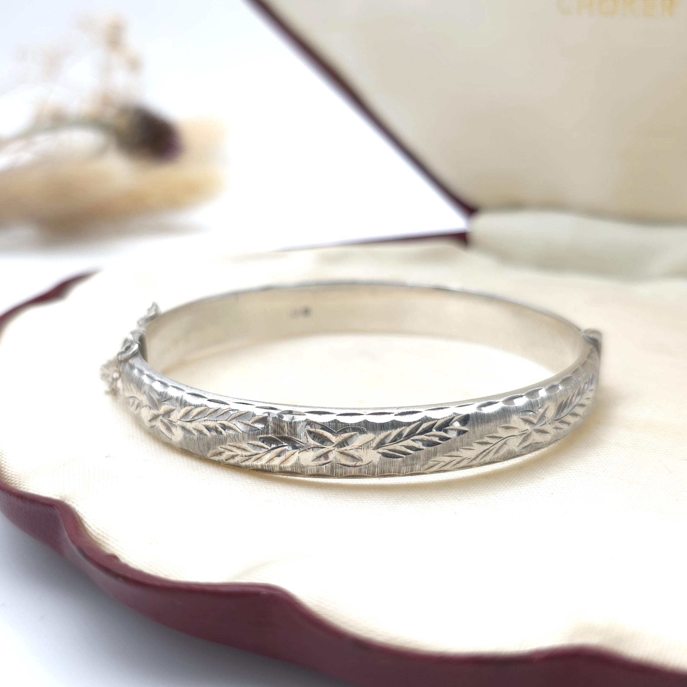Vintage 1980s Etched Sterling Silver Bangle Bracelet: Foliate