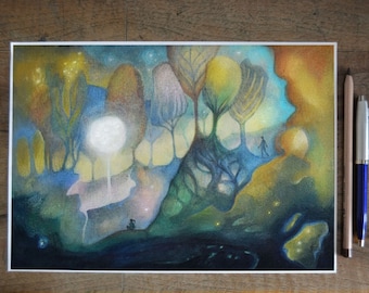 Pode incluir: Uma pintura fantasiosa de uma cena de floresta com orbes brilhantes e duas figuras caminhando pelas árvores. A pintura é feita em tons de azul, verde, amarelo e laranja.