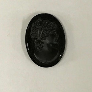 3pcs Vintage Glass Jet/Jet Cameos, 30 x 22mm
