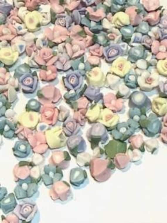 150 Pieces Assorted Small Porcelian Roses, 4mm to 8mm