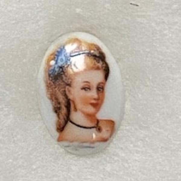 1 pieces Vintage Limoge Oval, 18 x 13mm, Blonde Hair