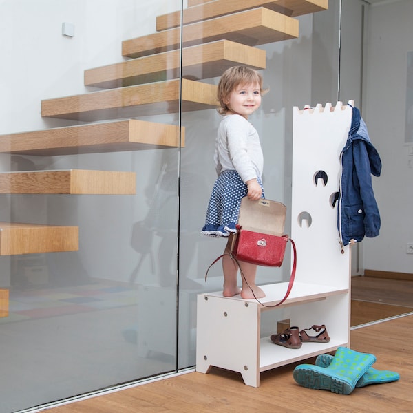 Armoire enfant DETE, autonome, avec banquette et espace de rangement pour chaussures