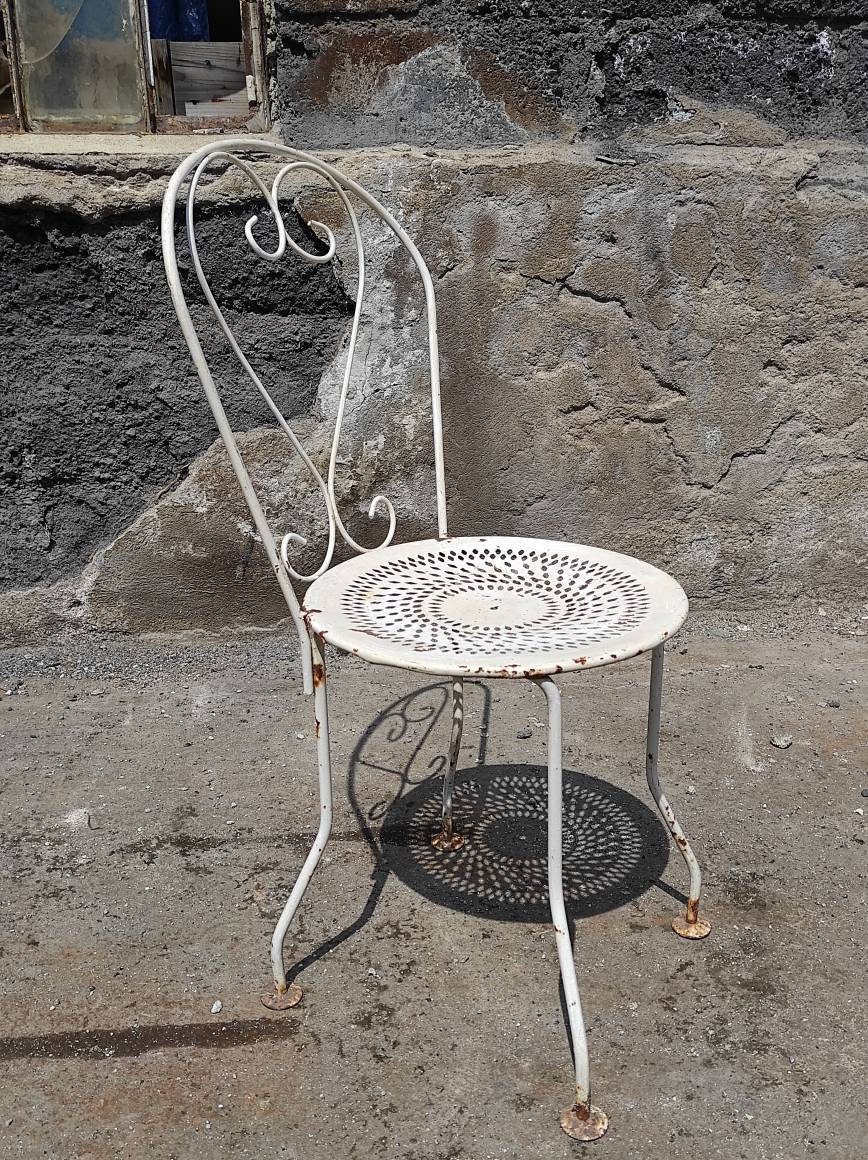 Alte Paar VintageGartenstühle aus weiß patinierten Metall Etsy