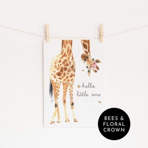 Hello Little One Giraffe - Blumen & Bienen |  Ungerahmt