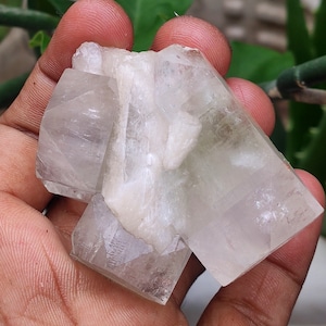 Natural BEAUTIFUL  green APOPHYLLITE Minerals specimens