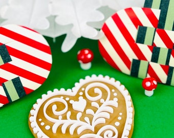 Laser Cut Acrylic Christmas Iced Gingerbread Heart Brooch