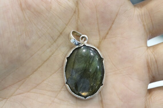 Labradorite Pendant | 925 Sterling Silver