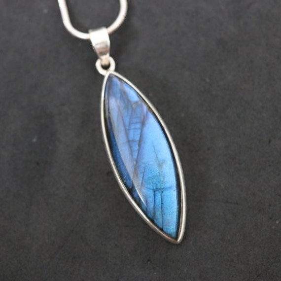 Labradorite Pendant | 925 Sterling Silver
