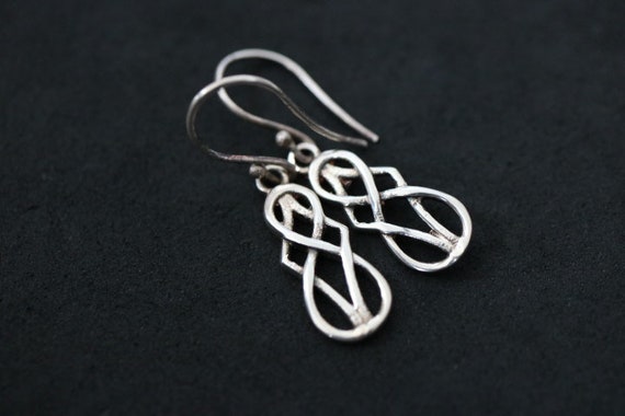925 Silver Celtic Knot Drop Earrings
