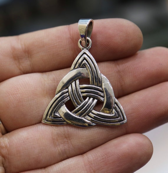 Trinity Knot Pendant | 925 Sterling Silver