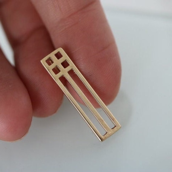 Rennie Mackintosh Design Pendant | 8kt Gold