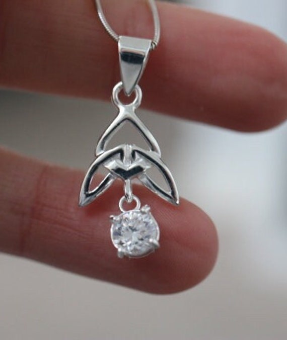 Celtic Knot  Pendant with Zircon 925 Silver