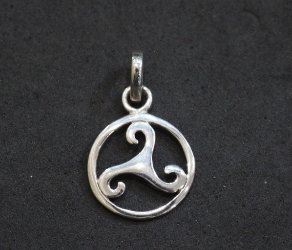 Triskelion Pendant | 925 Sterling Silver | Celtic Design