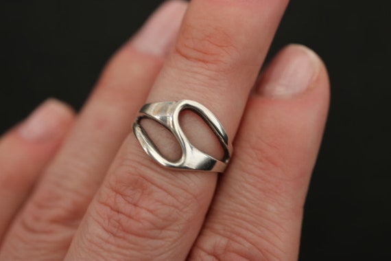 Minimalist Design of 925 Silver Ring