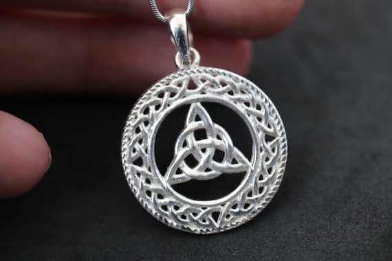 Trinity Knot Pendant | 925 Sterling Silver
