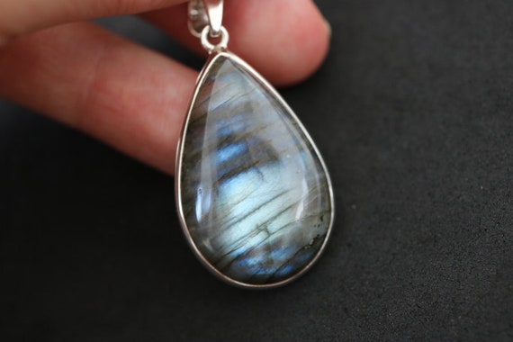 Labradorite Pendant | 925 Sterling Silver